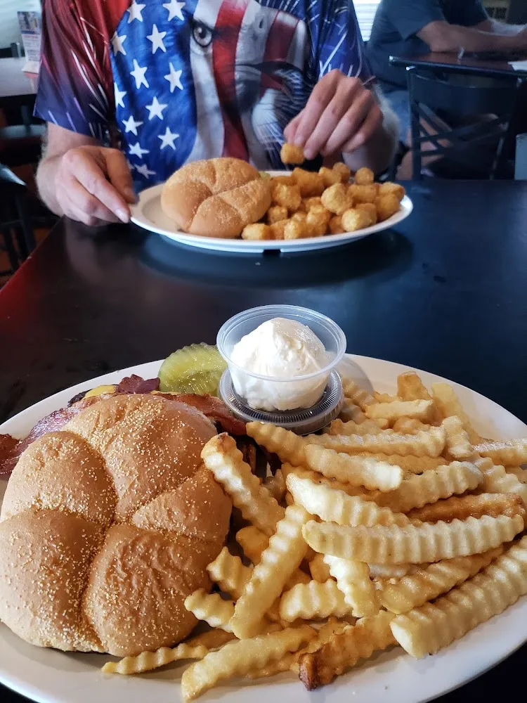Bacon Cheeseburger with Fries